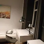 3-Bedroom-Flat, Free Parking, 24 Hour-Check-In